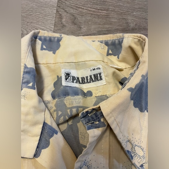 Rare vintage find! Mens Pariani long sleeve button up dress shirt size medium - Picture 2 of 3